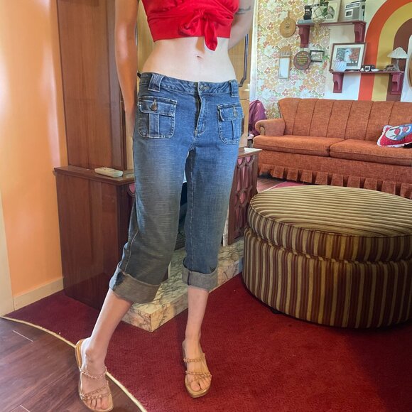 Y2K low rise capris with back pockets on front! - Picture 2 of 13